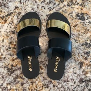 Nomad Noosa Gold/Black Sandal